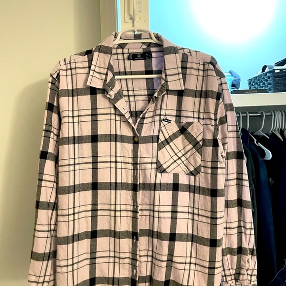 Volcom Women's Plaid to Meet U Long Sleeve Flannel Shirt. - Picture 1 of 6